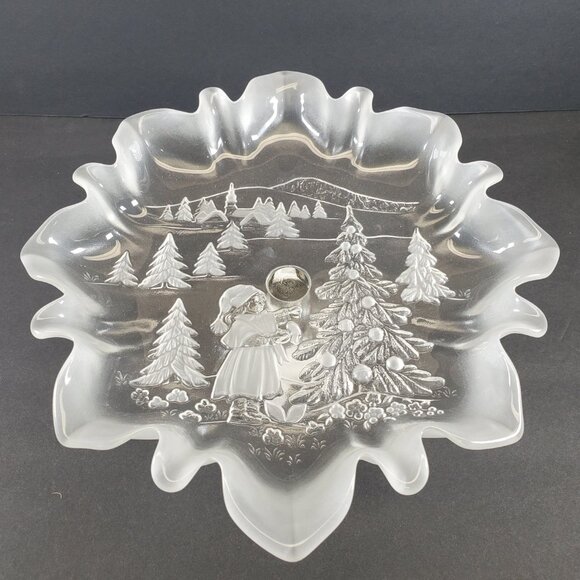 Vintage 1980s Mikasa Christmas Story Footed Bon Bon, Frosted Glass, Germany - Picture 2 of 13